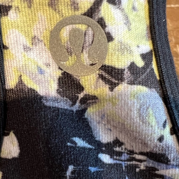 Lululemon Racer back Tank Top - Picture 8 of 8